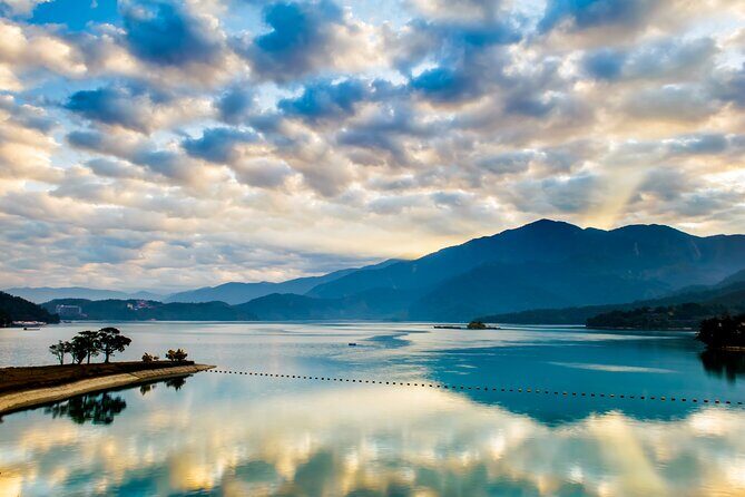 Breathtaking Sun Moon Lake Tour - Value for Money