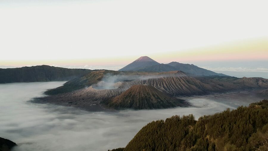 Crowds at Penanjakan viewpoint watching sunrise over Mount Bromo