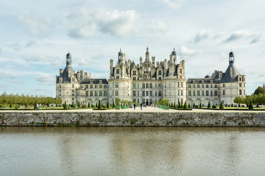 Chateau de Chambord reflection in water Loire