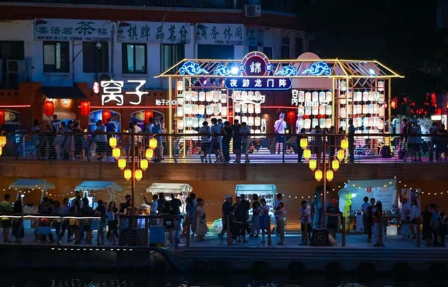 Chengdu: Jinjiang River Night Cruise with Guide - Practical details