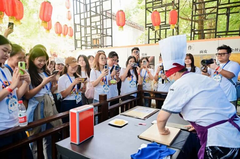 Chengdu: Sichuan Cuisine Museum & Bamboo Craft Tour - Final Thoughts: Is This Tour Right for You?