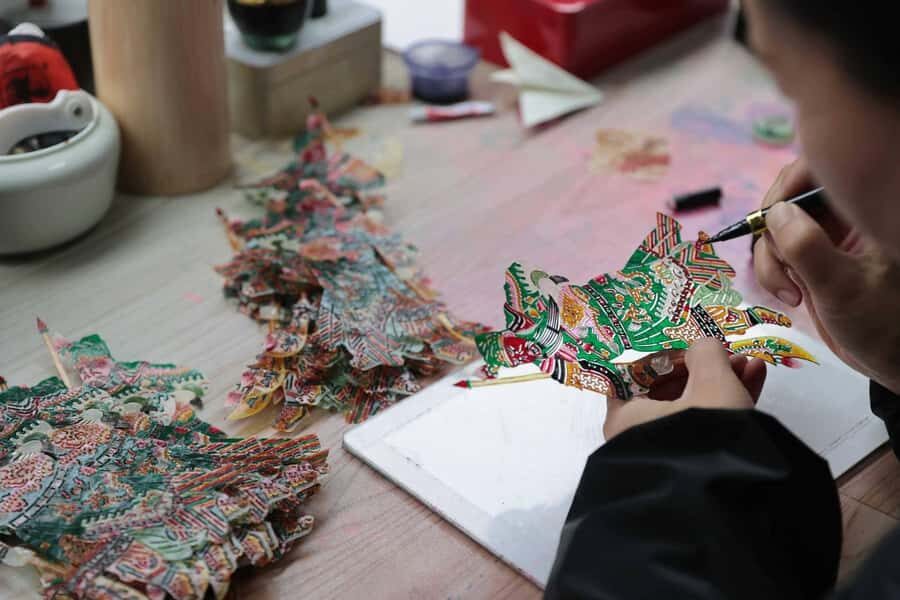 Chengdu Unfiltered - Chinese Shadow Puppetry Art Workshop - What Makes This Shadow Puppetry Workshop Special?