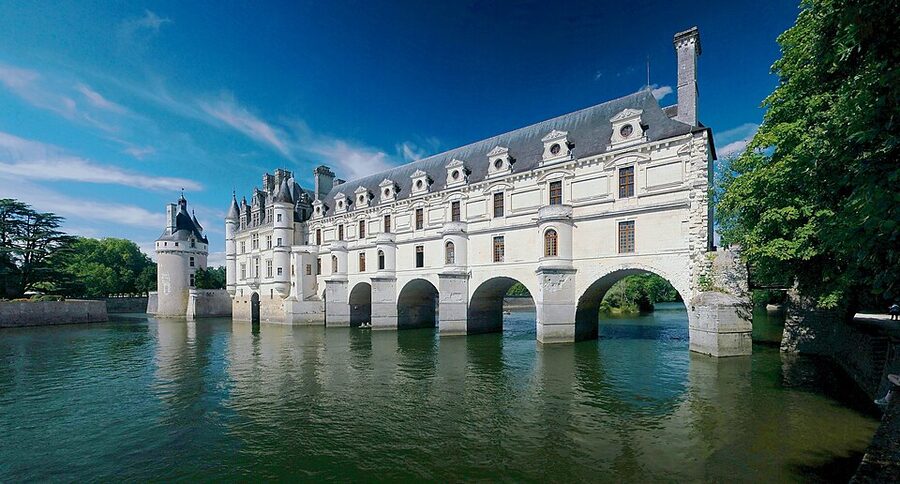 Chenonceau panoramic view over Cher river