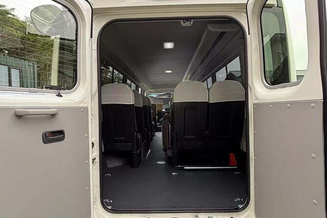 Chitose Airport to Niseko Private Bus Transfer Vice Versa - The Booking and Meet Process: What to Expect