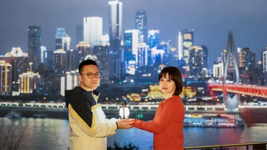 Chongqing: Night Skyline Photoshoot at Hongyadong - Who Will Love This Tour?