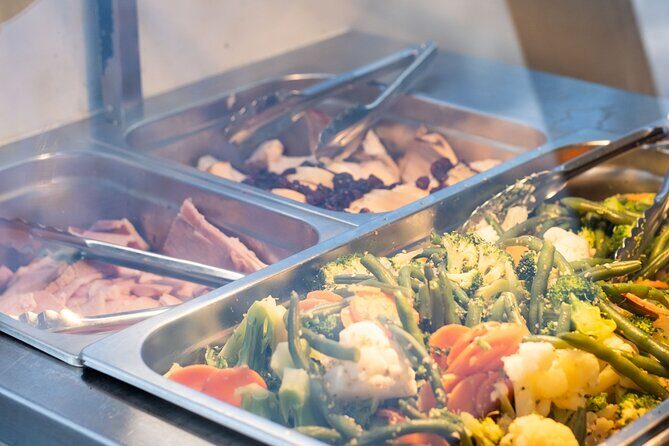 Christmas in July Cruise with Lunch and Live Music - Who Should Consider This Cruise?