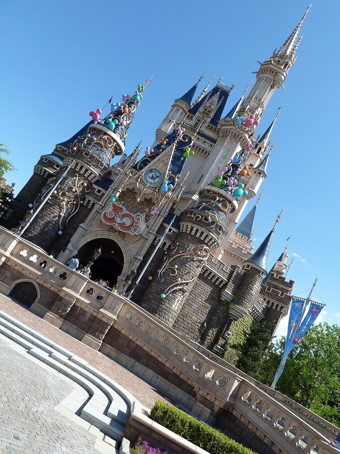 Cinderella Castle Tokyo Disneyland daytime view