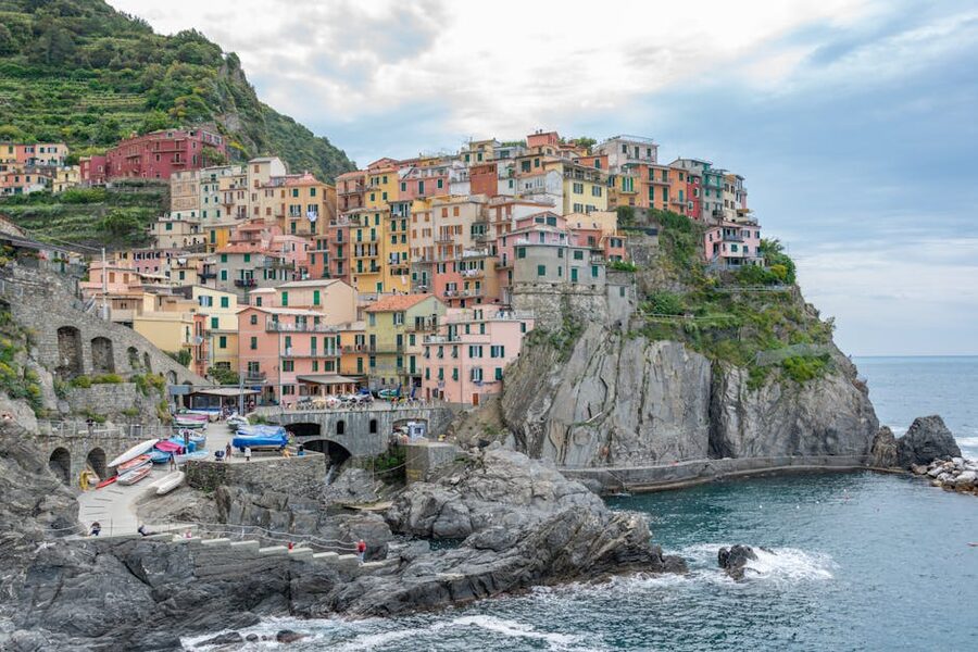 Manarola from the south overlook with cliff houses