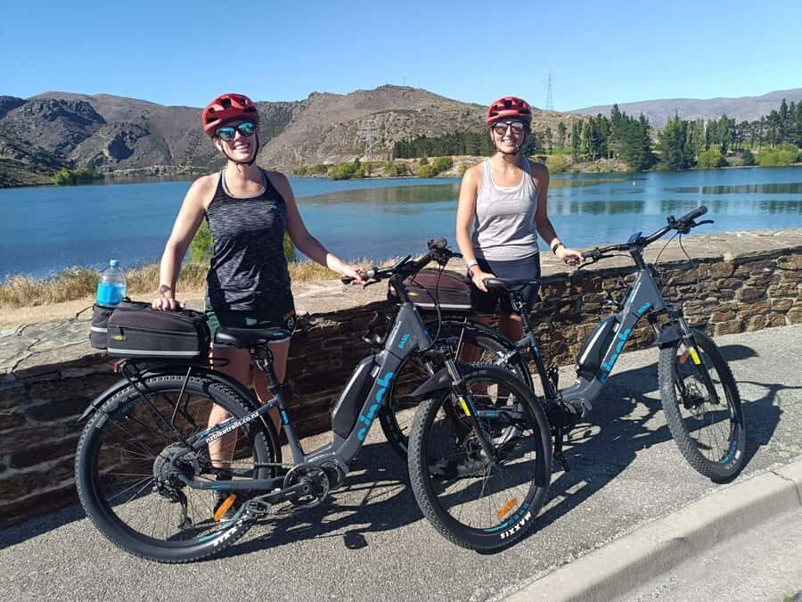 Cromwell: Lake Dunstan Trail Bike Rental and Luxury Shuttle - Who Should Consider This Tour?