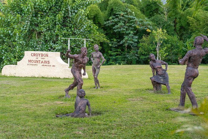 Croydon In The Mountains - Exotic Fruits & Flowers - The Experience at Croydon In The Mountains