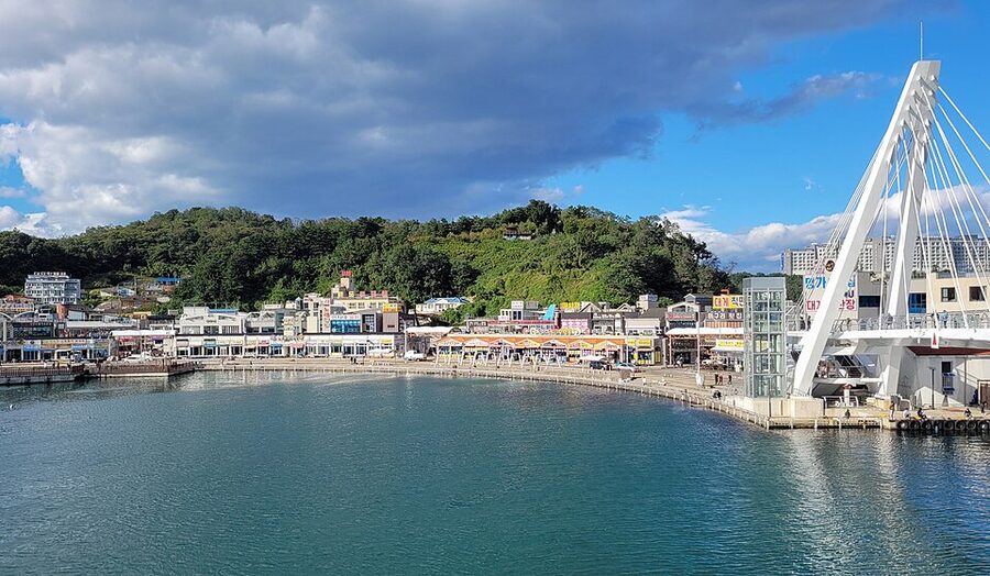 Daepo Port fishing harbour in Sokcho