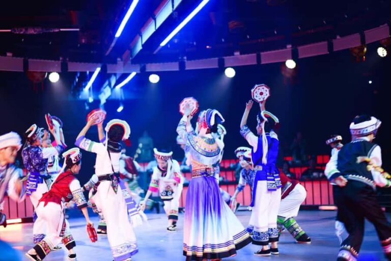 Dali Etiquette Banquet: Immersive Royal Feast Experience - The Scenic Setting: Tianxi Garden Royal Garden