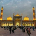 Delhi At Night: Private 3-Hour Guided City Tour By Car - Modern Delhi in the Evening