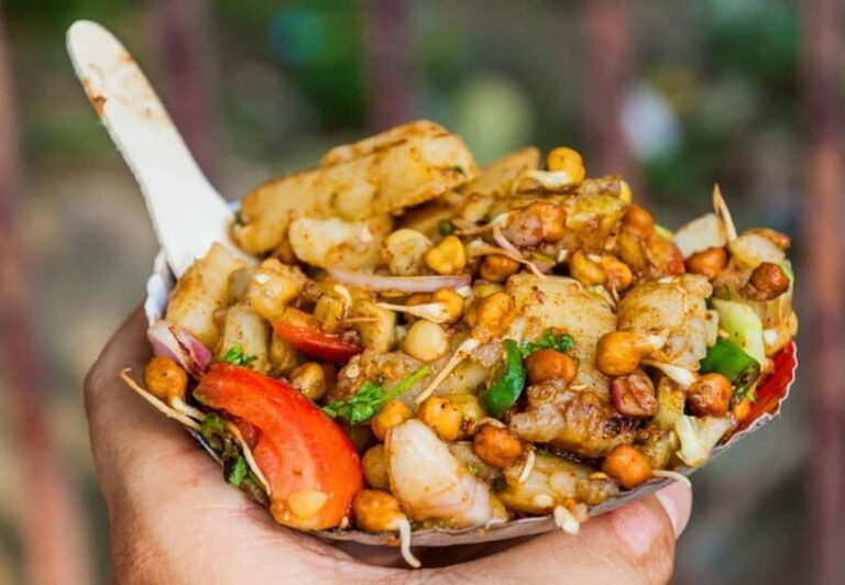 Delhi: Delhi Street Food Tour with Guide at Chandni Chowk - A Deep Dive into the Delhi Street Food Tour