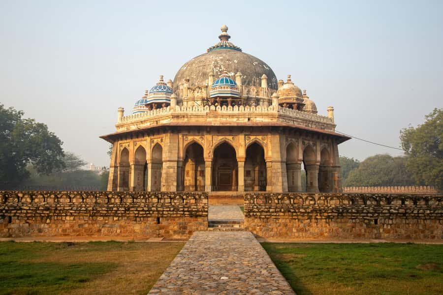 Delhi: Humayuns Tomb & Museum Tour By Private Car - Practical Details and What to Expect