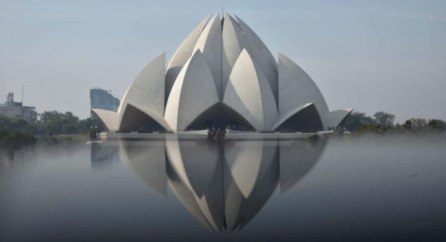 Delhi: Old and New Delhi Private Layover Tour - Detailed Breakdown of the Itinerary