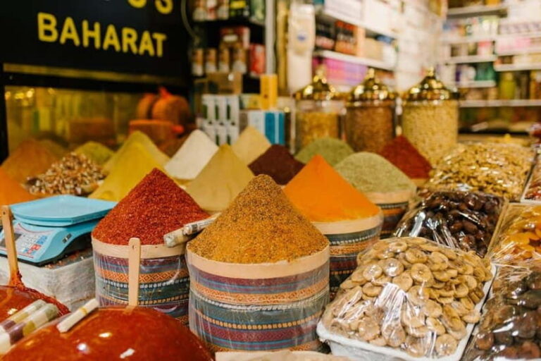 Delhi: Old Delhi Guided Tour with Rickshaw & Entry Tickets - The Itinerary: What You’ll See and Do