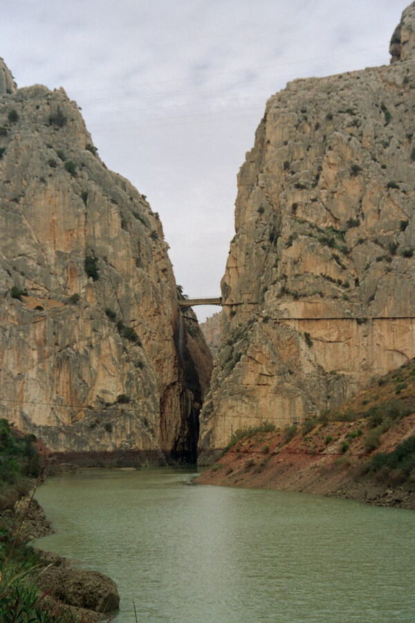 South access to the Desfiladero de los Gaitanes near El Chorro