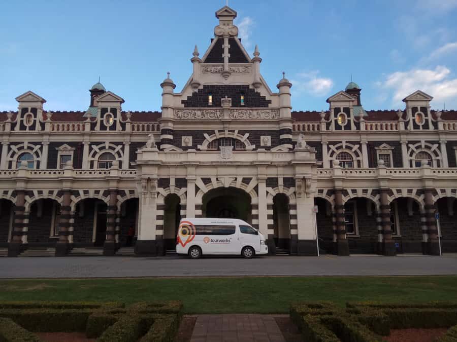 Dunedin City & Coastal Views 3-Hour Small-Group Tour - Exploring Dunedin: What You Can Expect