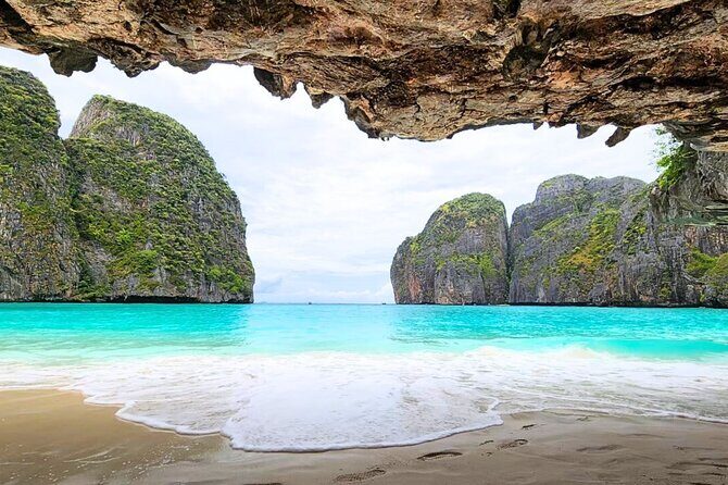 Early Bird Phi Phi 4 Islands by Speedboat 2 Trips in 1 Day - What Makes This Tour Stand Out
