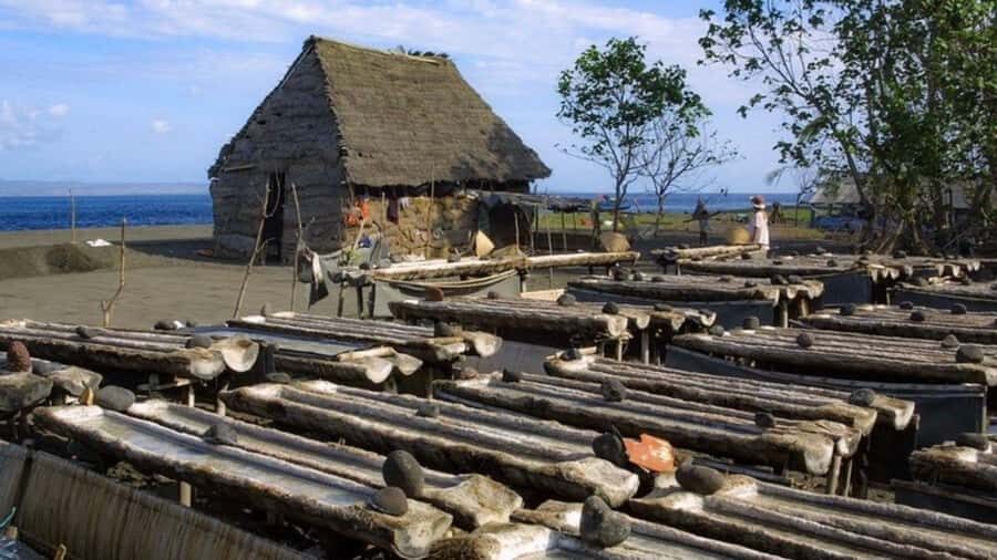 East Bali Full-Day Tour with Kusamba Traditional Salt Making - Discovering East Bali’s Rich Tapestry