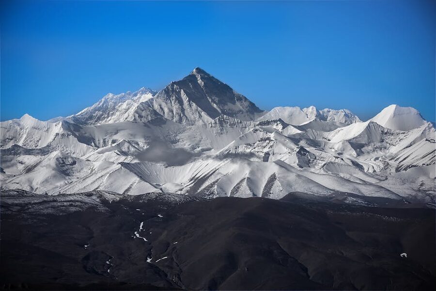 Panoramic view of Everest and surrounding Himalayan peaks