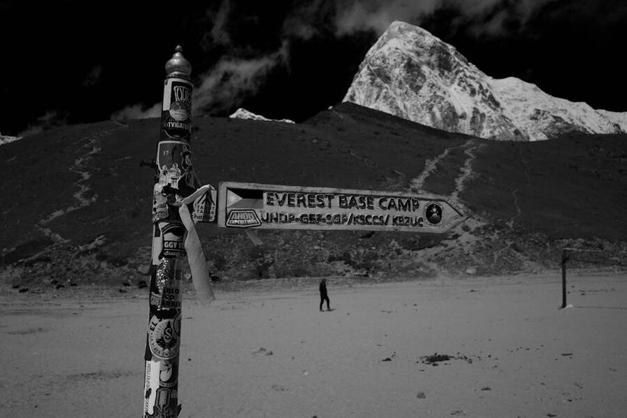 Directional signpost on the Everest Base Camp trail