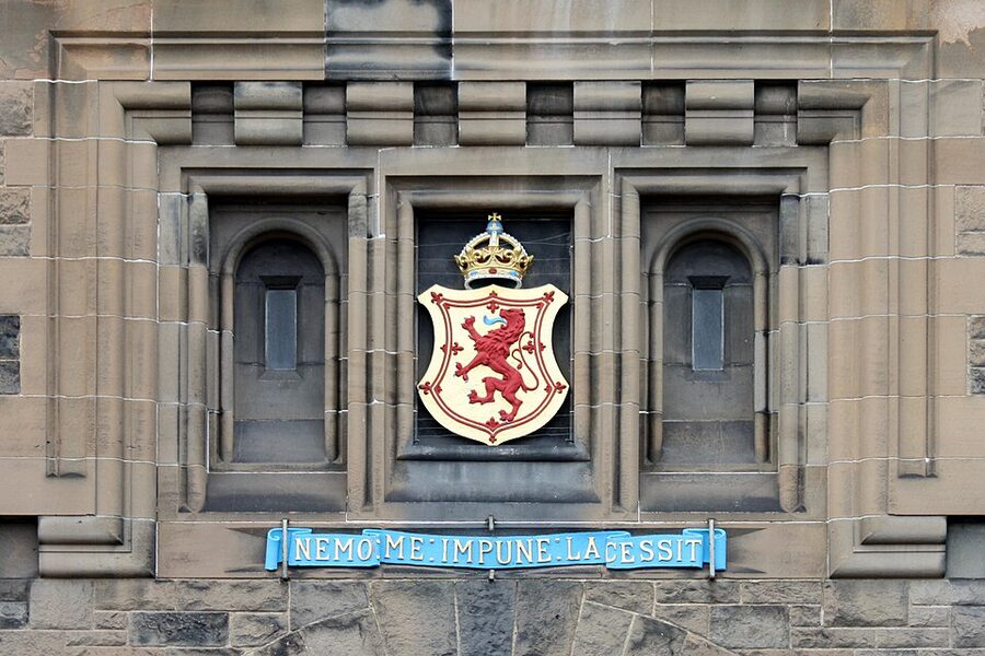 Edinburgh Castle gates with Nemo me impune lacessit motto