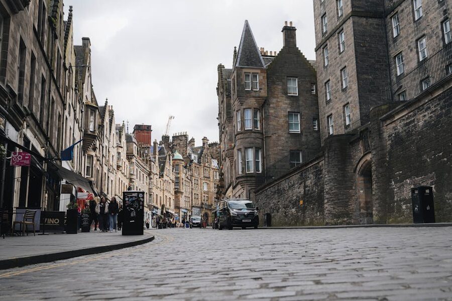 Cockburn Street in Edinburgh's Old Town with its cobbled curve