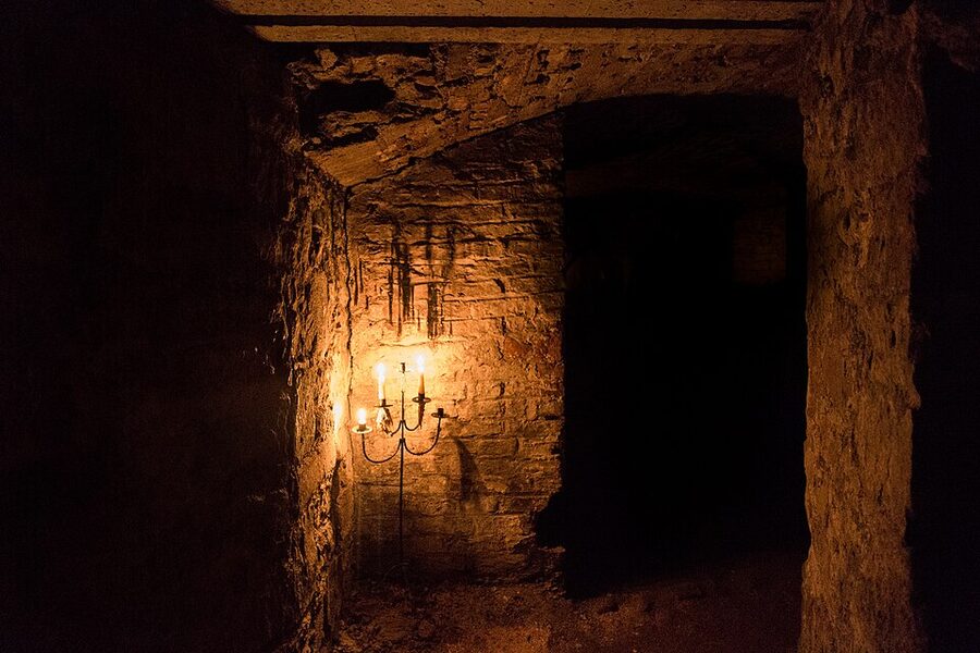 Stone chamber inside the Edinburgh Underground Vaults