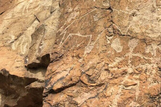 Explore Tanbaly and Tamgaly Tas in 1 day! - In-Depth Look at the Itinerary