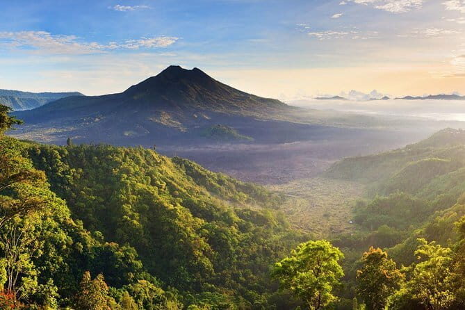 Exploring Bali in 3 Days: Discover Top Places in Bali - Transportation, Timing, and Group Dynamics