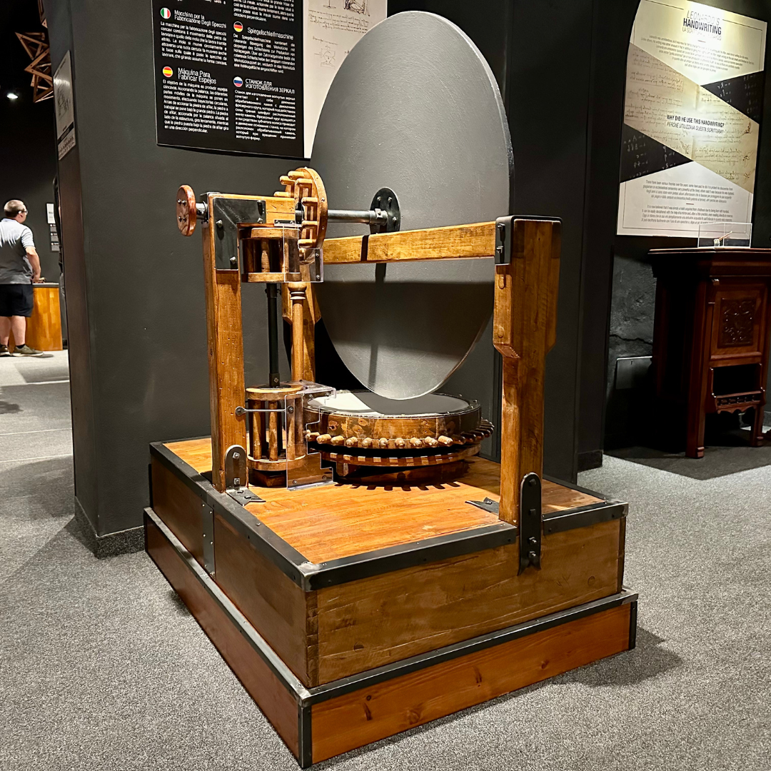 Machine for the production of concave mirrors at the Leonardo Interactive Museum