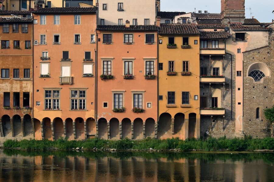 Florence Arno river buildings near Pitti Palace