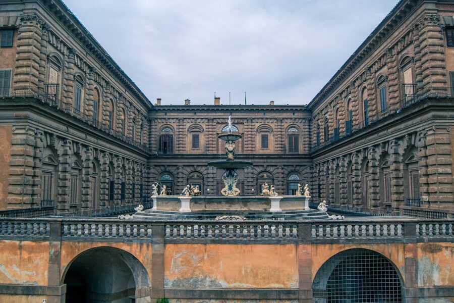 Pitti Palace courtyard fountain detail