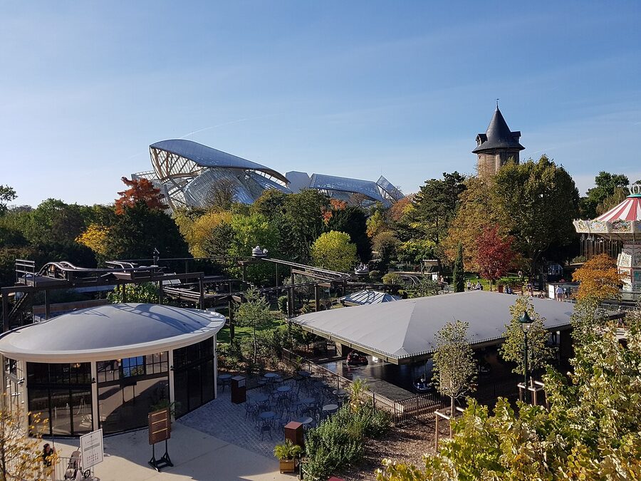 Fondation Louis Vuitton seen from inside the Jardin d'Acclimatation, Paris