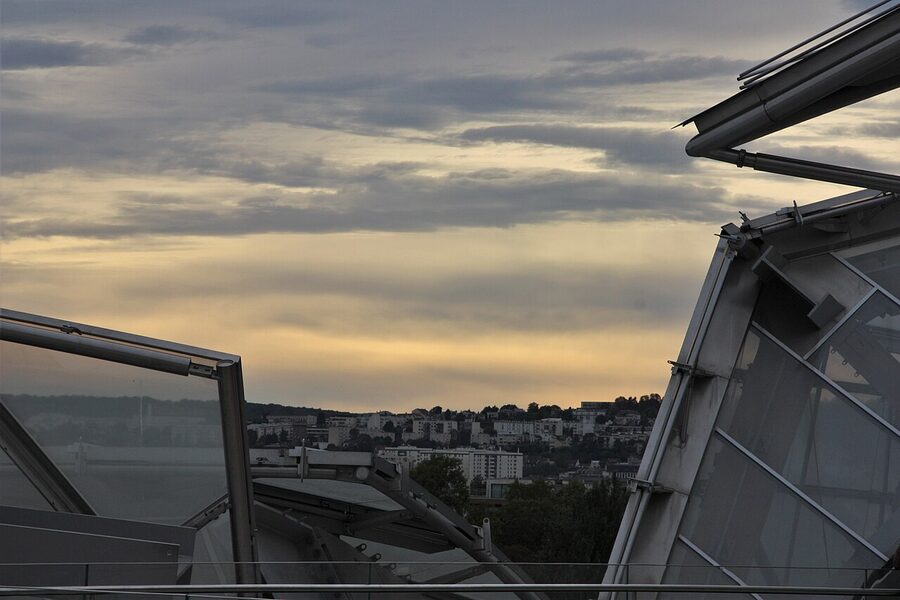 Fondation Louis Vuitton Paris 16e arrondissement showing glass sails from the side