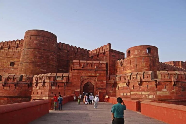 From Delhi: One Day Taj Mahal Tour with Mathura - What’s Included and What’s Not