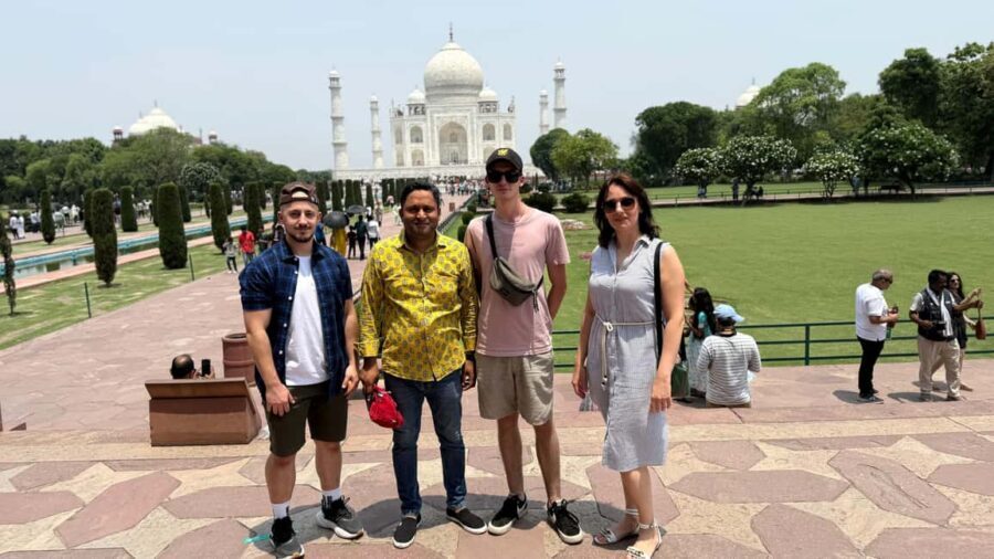 From Delhi: Private Agra & Taj Mahal Tour with 5 * Lunch - The Itinerary in Detail