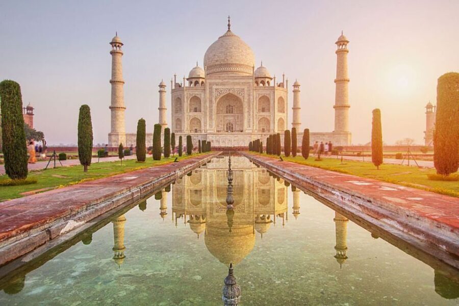 From Delhi: Private Taj Mahal & Agra Tour with 5* Lunch - The Journey Begins: Pickup and Transport