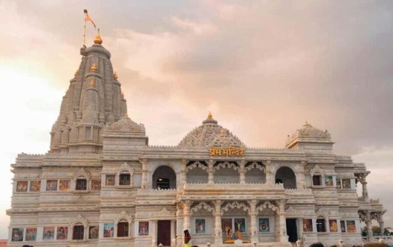 From Delhi : Same Day Spiritual Mathura and Vrindavan By Car - Lunch and Afternoon Temples: A Mix of Old and New Spirituality