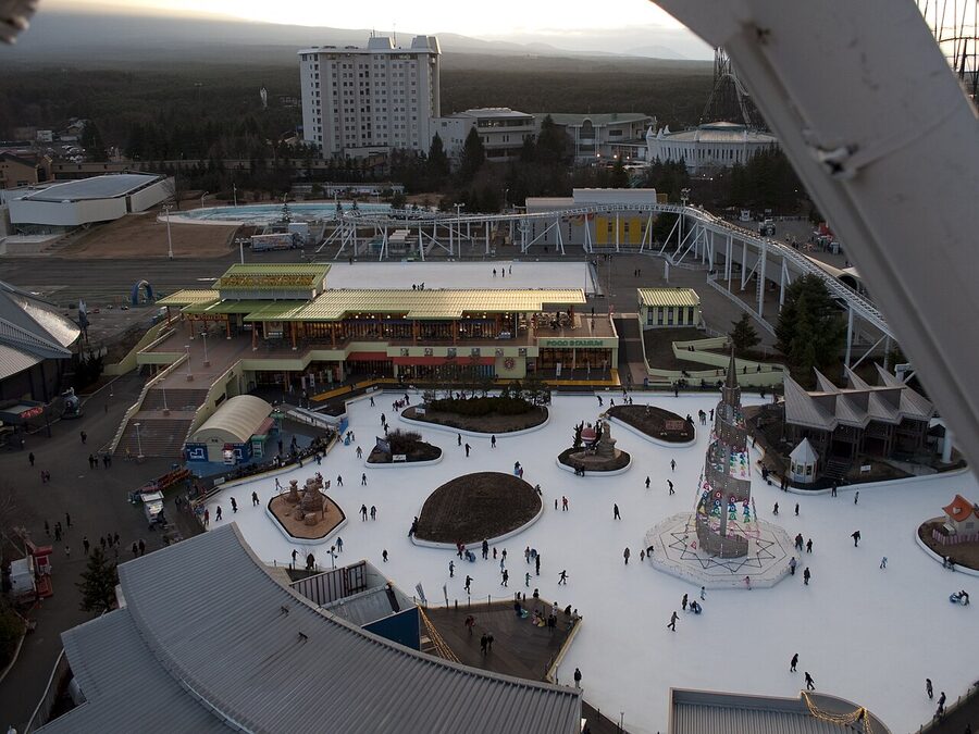 Fuji-Q Highland view from Ferris wheel showing rides and Mount Fuji