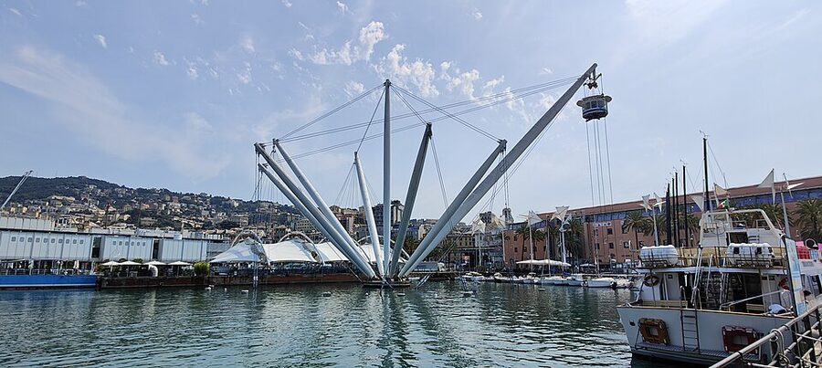 The Bigo Panoramic Lift in Genoa Old Port