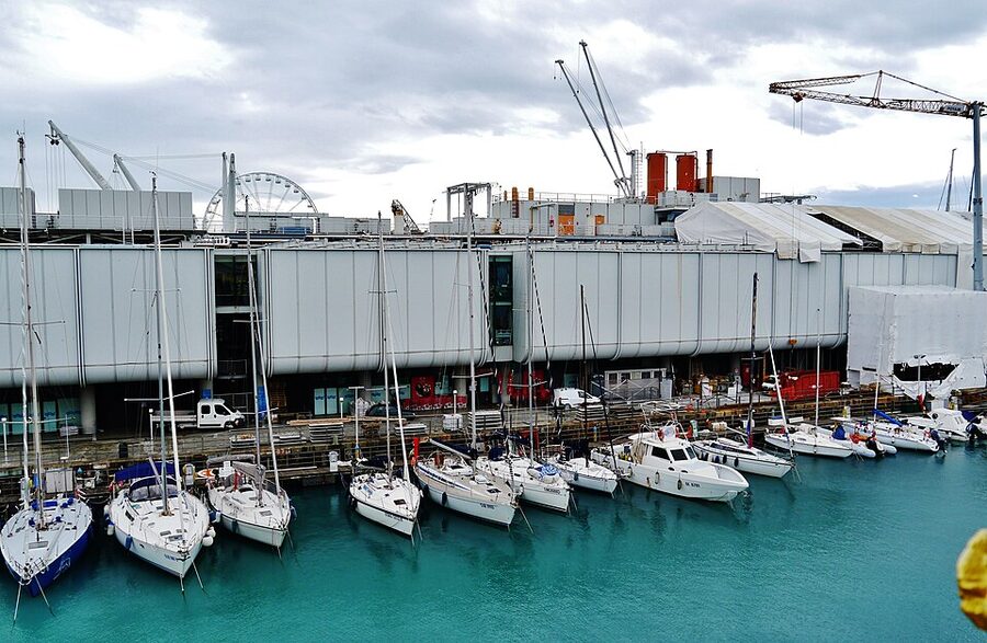 Porto Antico Genoa harbor view with aquarium and Bigo