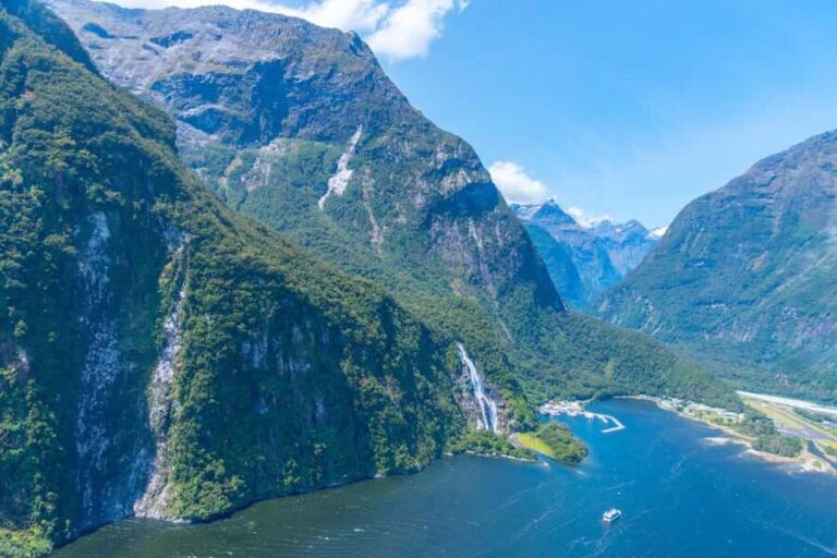 Glenorchy Helicopter Tour | Alpine Lakes & Fiordland - What Makes This Tour Stand Out?
