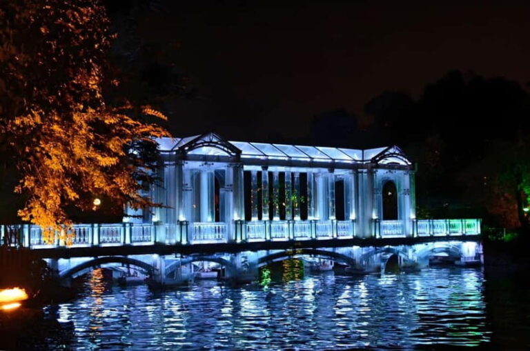 Guilin: Night Cruise on Two Rivers & Four Lakes with Lights - Return Journey and Overall Value
