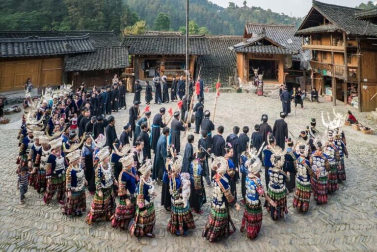 Guiyang: 2-Day Guizhou Ethnic Culture Tour - Exploring the Itinerary in Detail