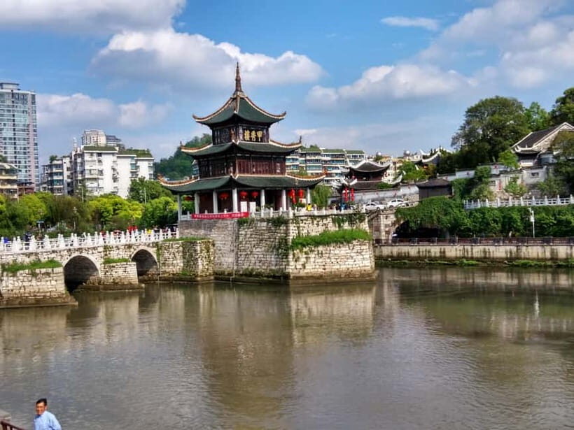 Guiyang Guided City Tour Including Hotel Pickup - The Sum Up