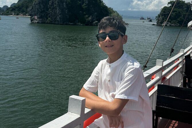 Halong Bay Day Tour Cruise Kayak and Cave Visit - Practical Tips for Your Day Tour