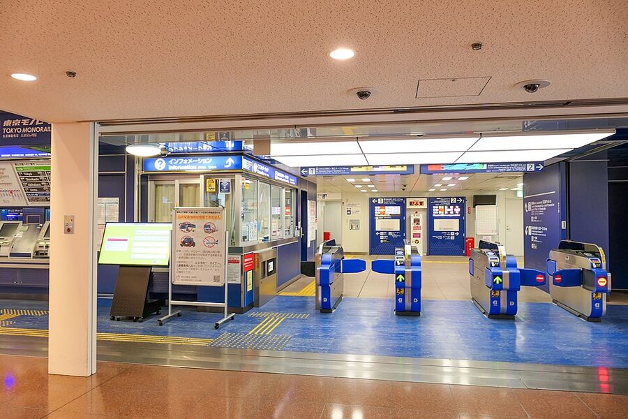 Keikyu Line ticket gate at Haneda Airport Terminal 3